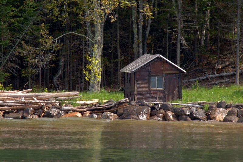 Off-the-Grid Escapes